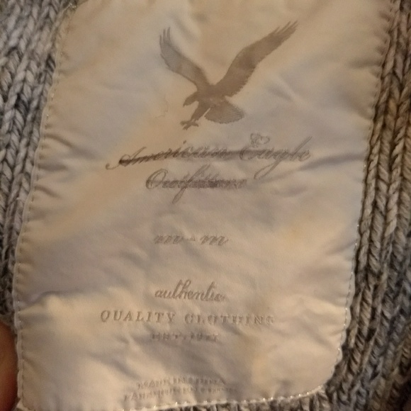 America Eagle medium gra and white zip up cardigan - Picture 2 of 2